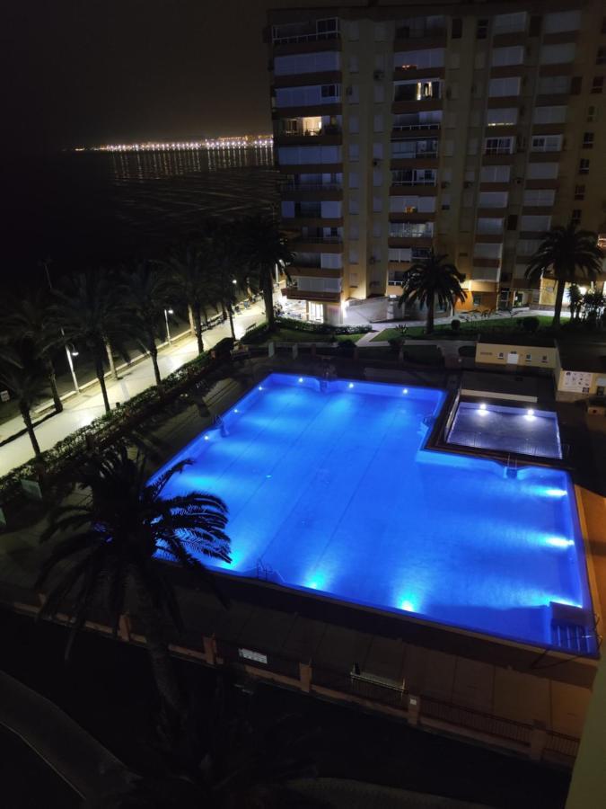 Apartamento Ohana, Costa Del Sol Алгаробо-Коста Екстериор снимка