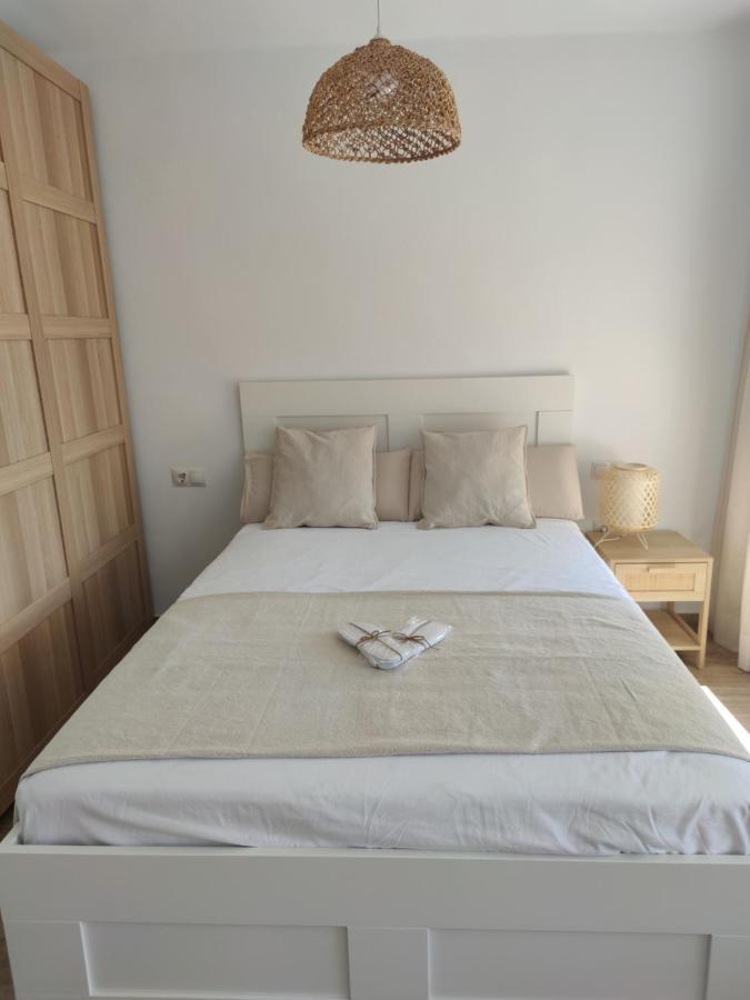 Apartamento Ohana, Costa Del Sol Алгаробо-Коста Екстериор снимка