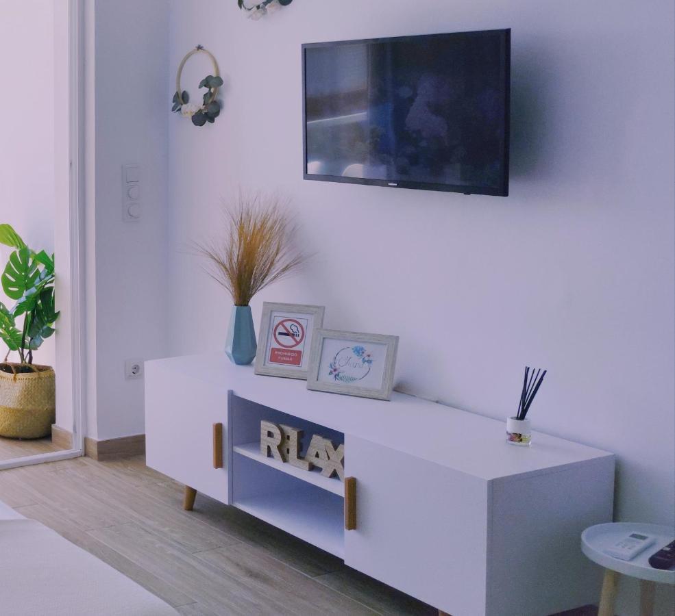Apartamento Ohana, Costa Del Sol Алгаробо-Коста Екстериор снимка